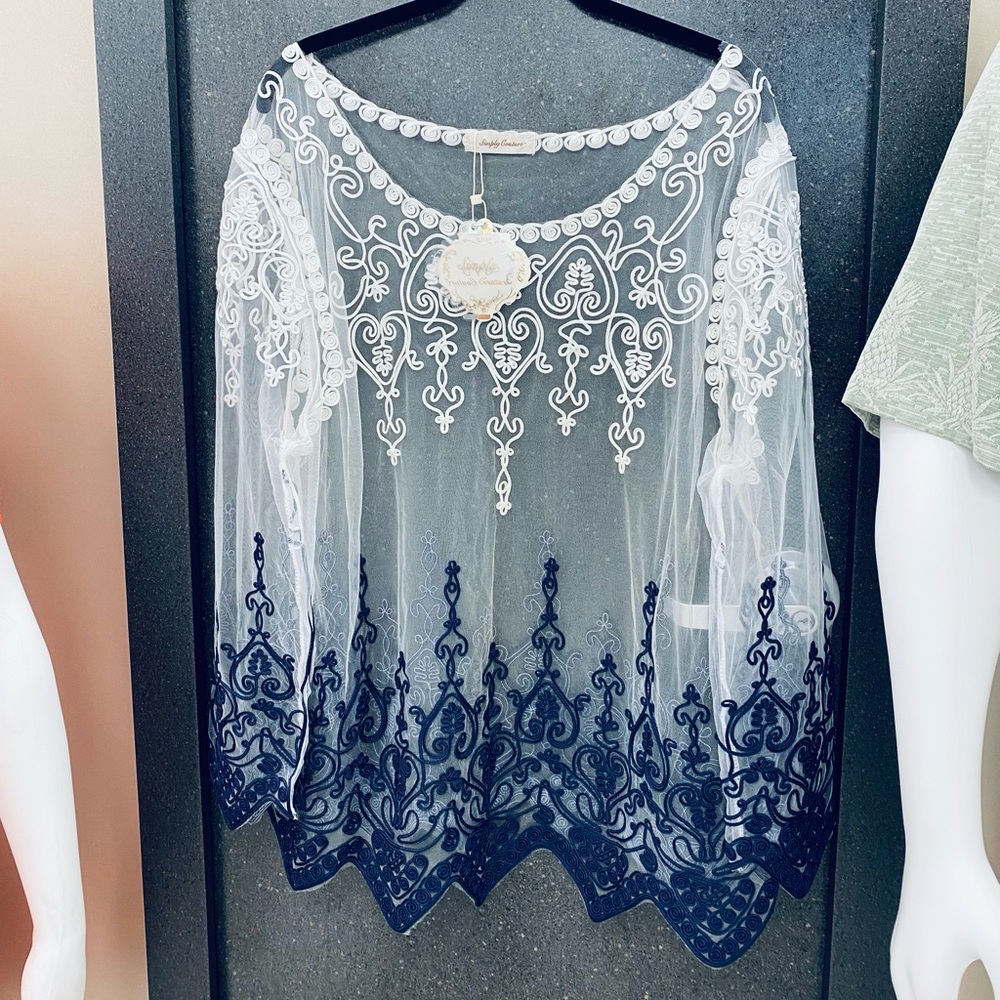 NWT Gorgeous Top from Simply Couture